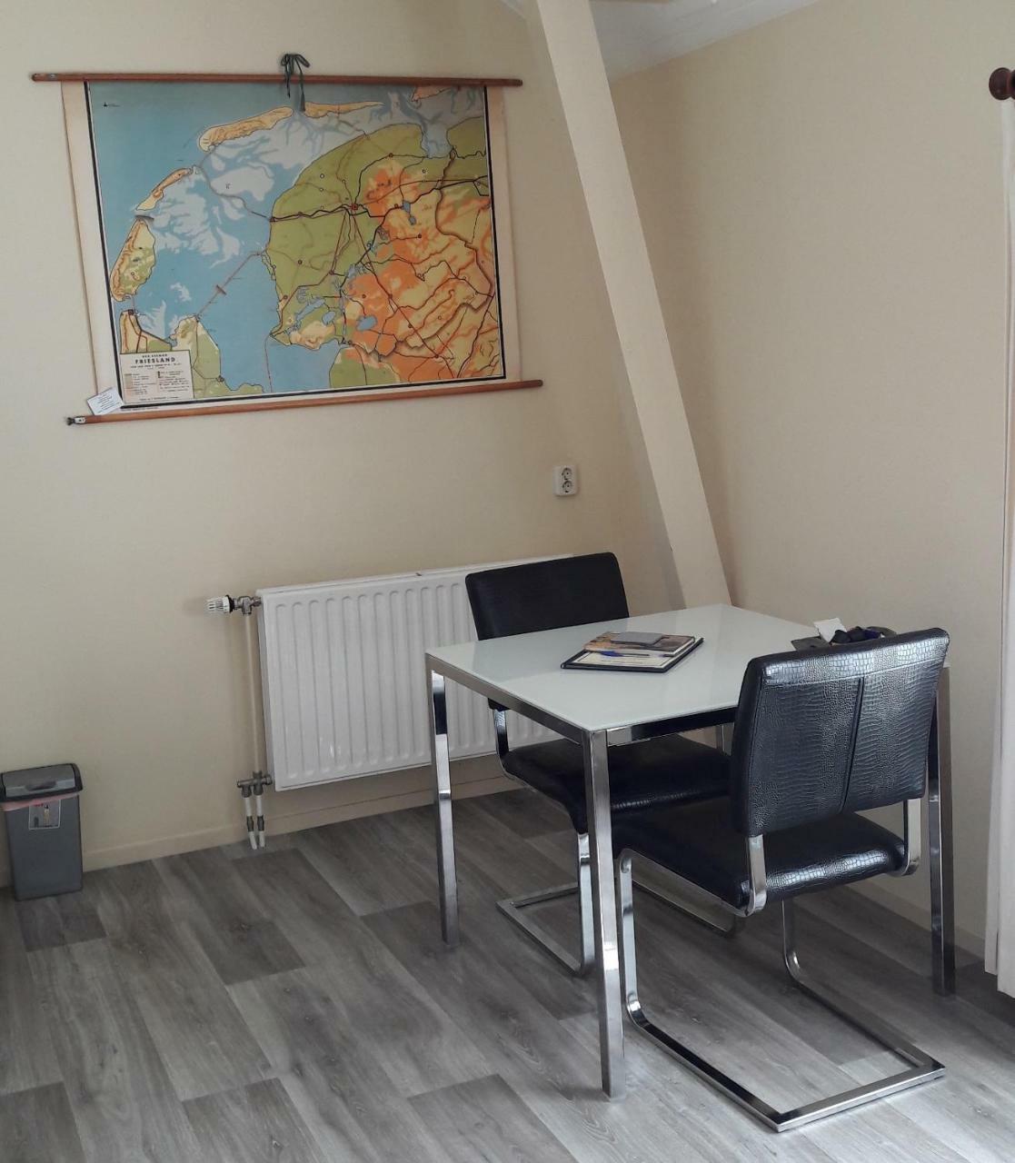 Logement 'De Witte Klok' Oude Bildtzijl Exterior foto